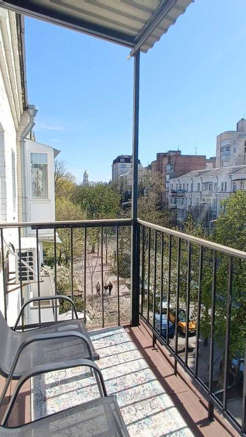 Продажа 2-комнатной квартиры 63 м², Ивана Мазепы ул., 7