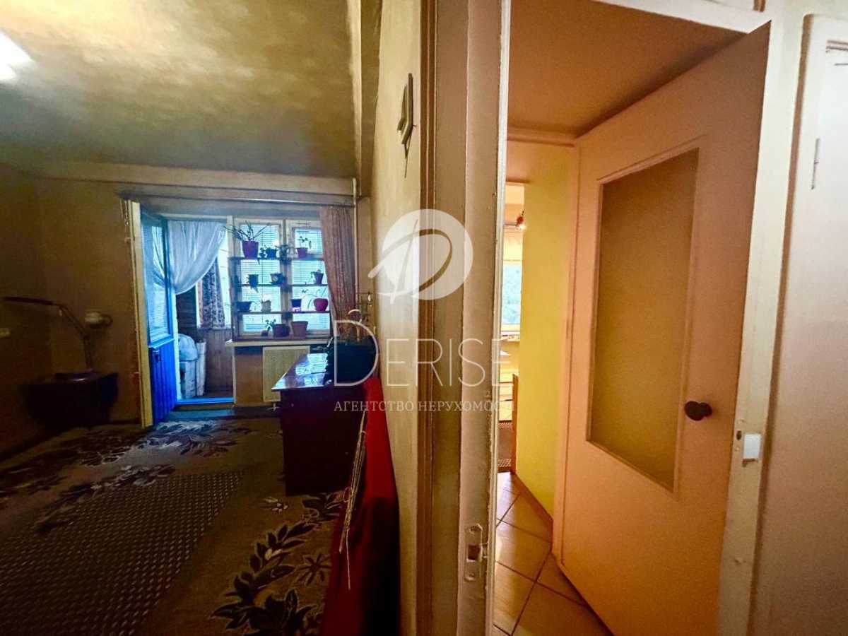 Продажа 2-комнатной квартиры 43.5 м², Лаврская ул., 4