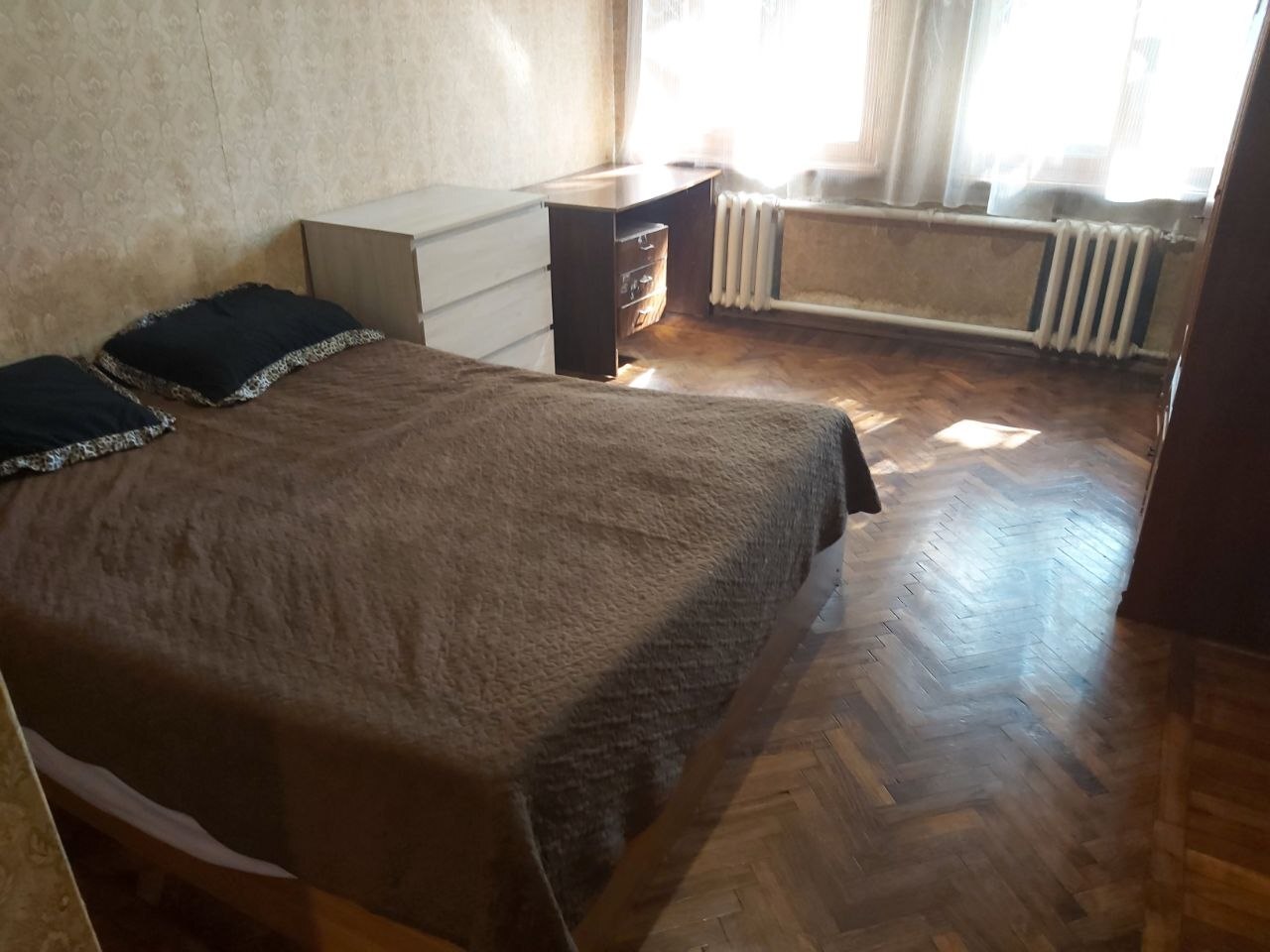 Аренда 4-комнатной квартиры 100 м², Тринклера ул., 14