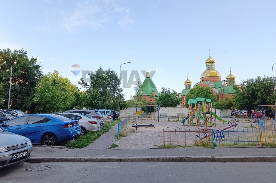 Продаж 1-кімнатної квартири 42 м², Симона Петлюри вул., 36
