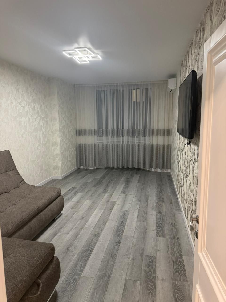 Аренда 2-комнатной квартиры 78 м², Победы просп., 109А