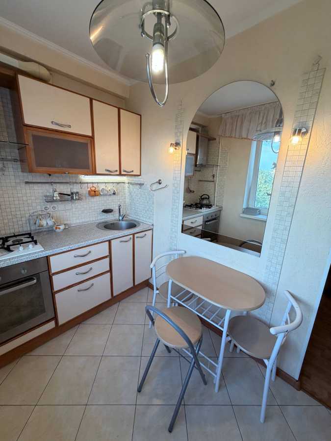 Аренда 3-комнатной квартиры 60 м², Загоревская, 3/15а