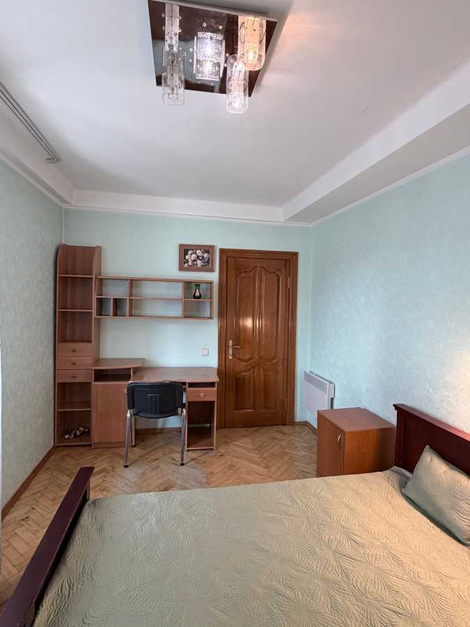 Аренда 3-комнатной квартиры 60 м², Загоревская, 3/15а