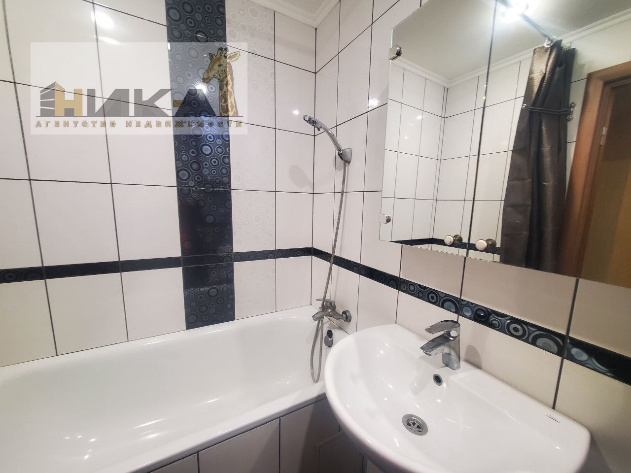 Продажа 3-комнатной квартиры 57 м², Рустави ул.
