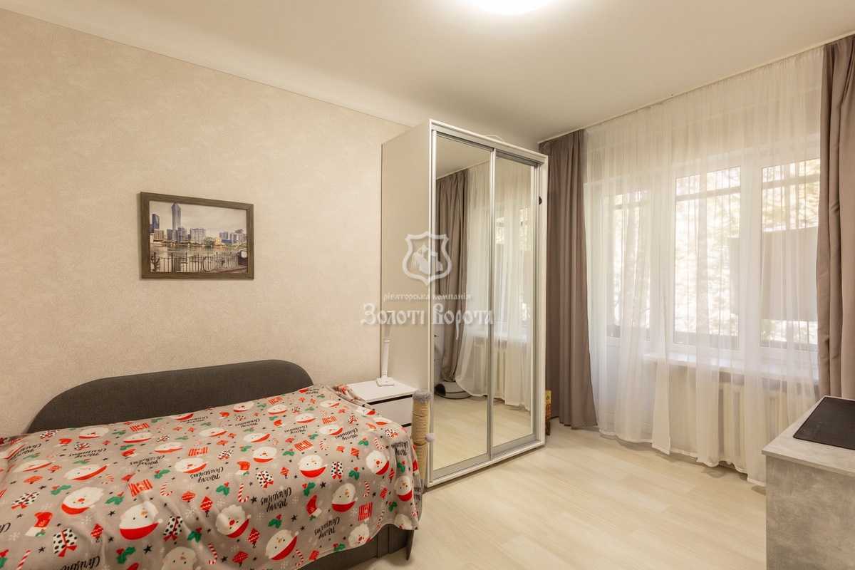 Продажа 2-комнатной квартиры 41.7 м², Науки просп., 78