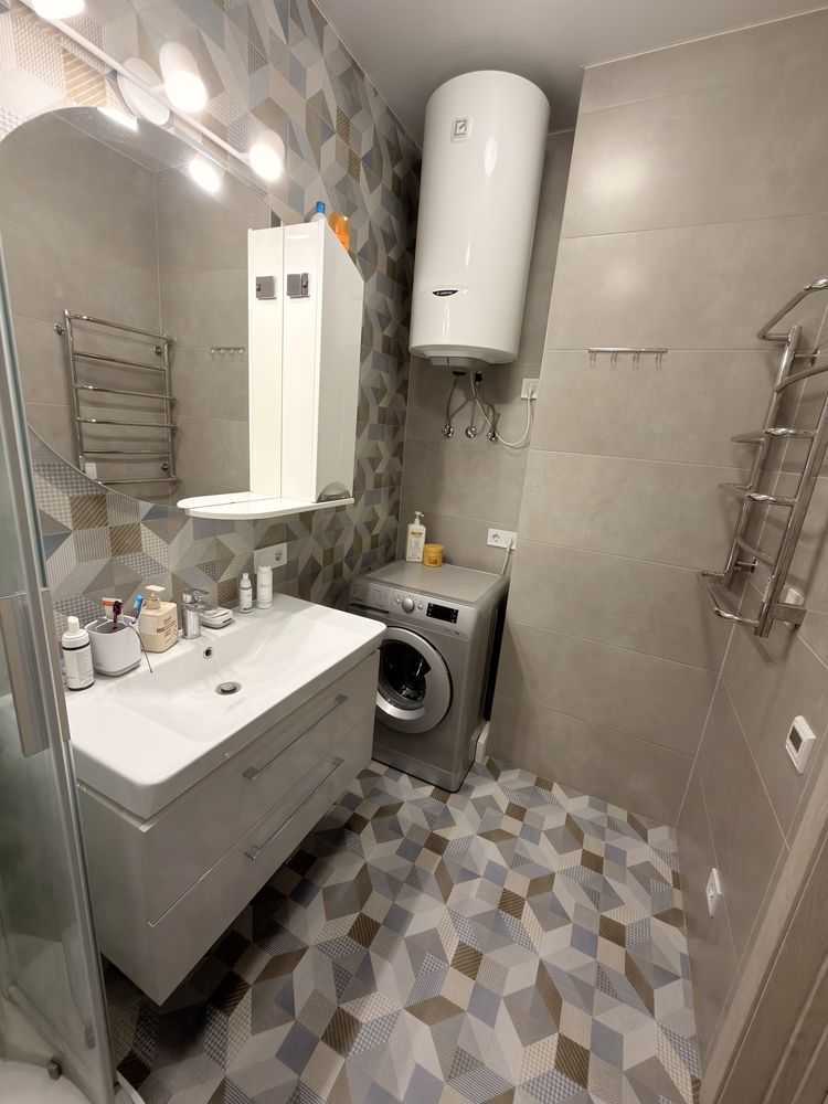 Продажа 2-комнатной квартиры 61 м², Отрадный просп.