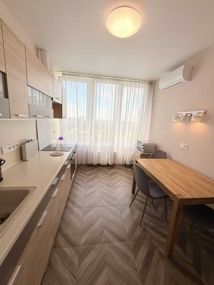 Продажа 2-комнатной квартиры 61 м², Отрадный просп.
