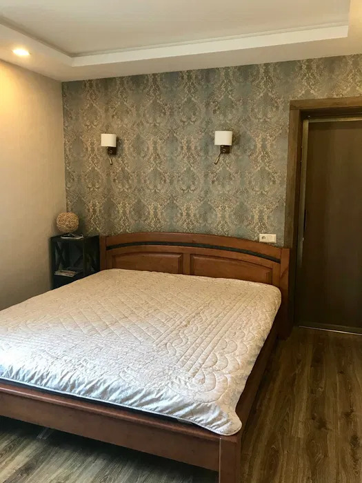 Аренда дома 210 м², Бориспольская ул.