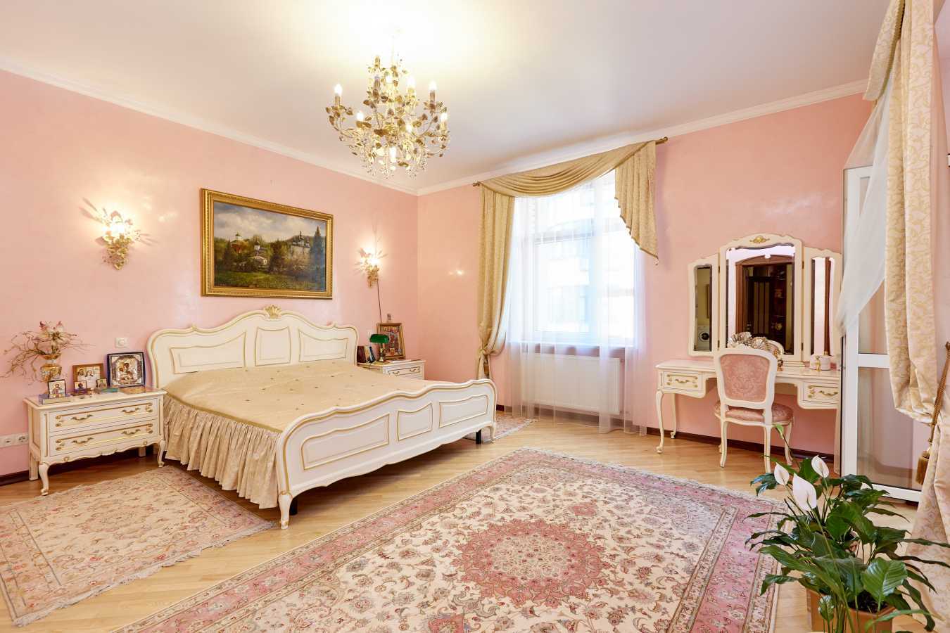 Аренда 4-комнатной квартиры 210 м², Старонаводницкая ул., 13