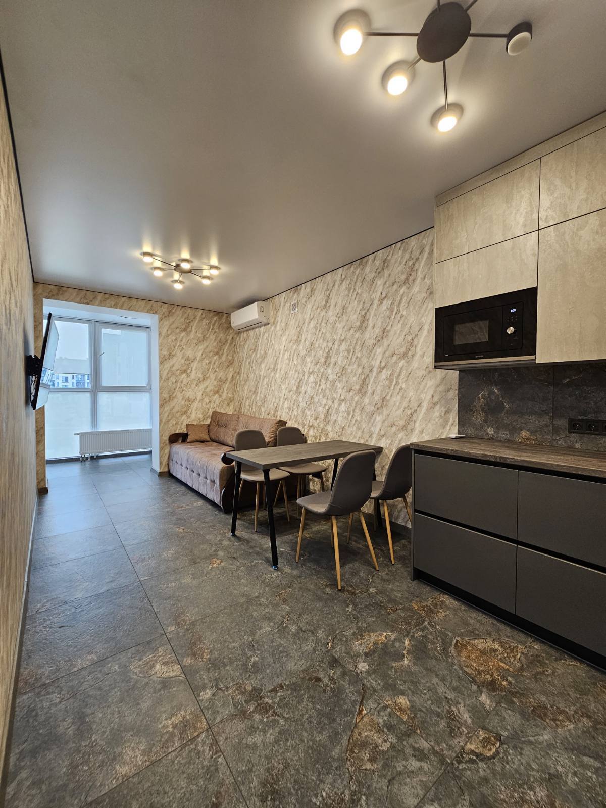 Аренда 2-комнатной квартиры 86 м²