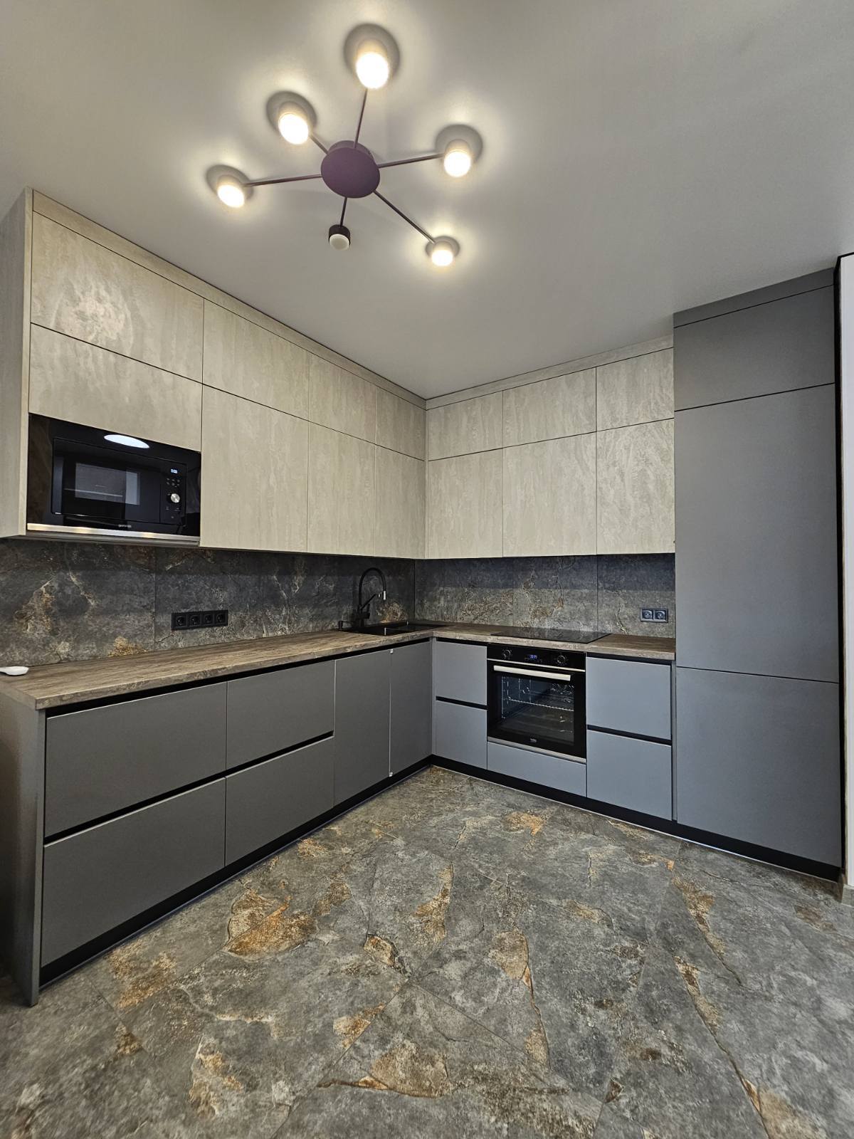 Аренда 2-комнатной квартиры 86 м²