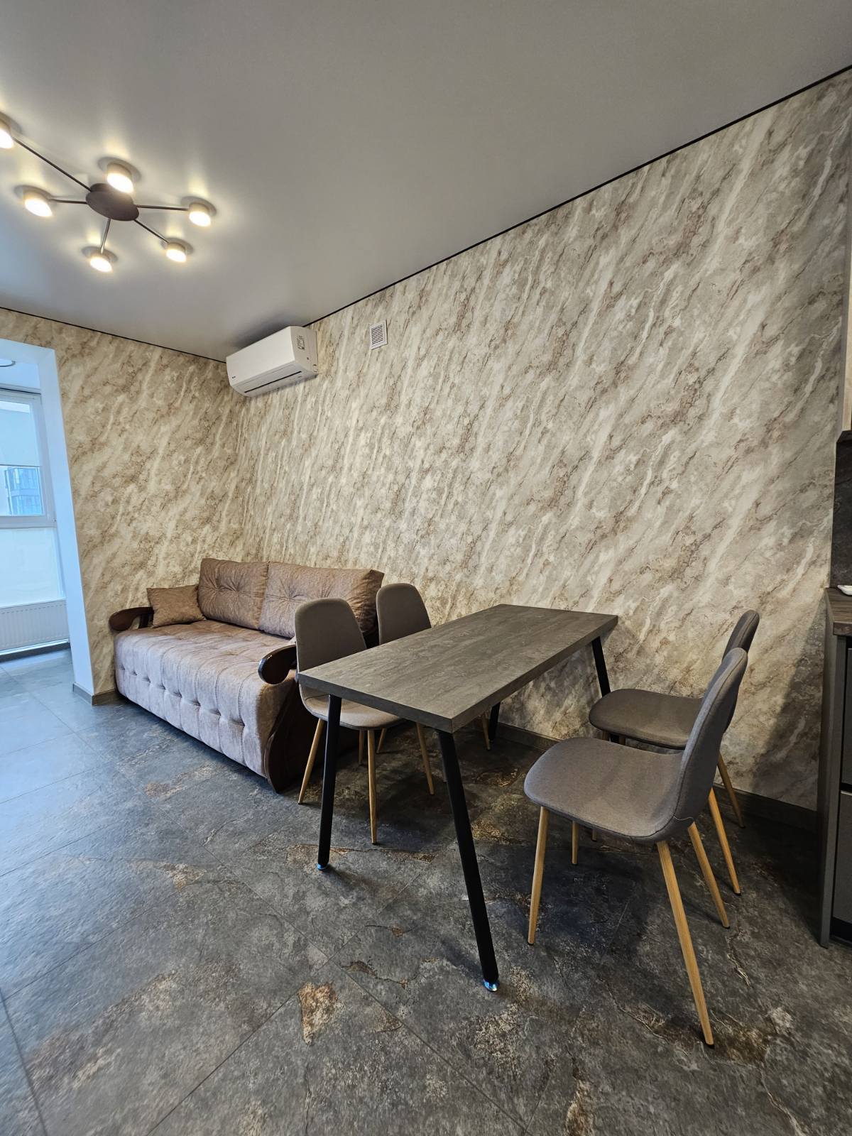Аренда 2-комнатной квартиры 86 м²
