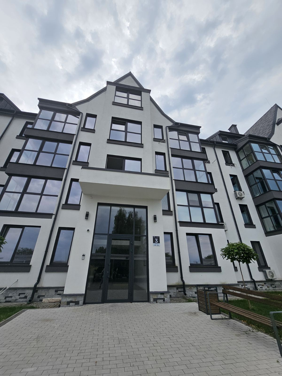 Аренда 2-комнатной квартиры 86 м²