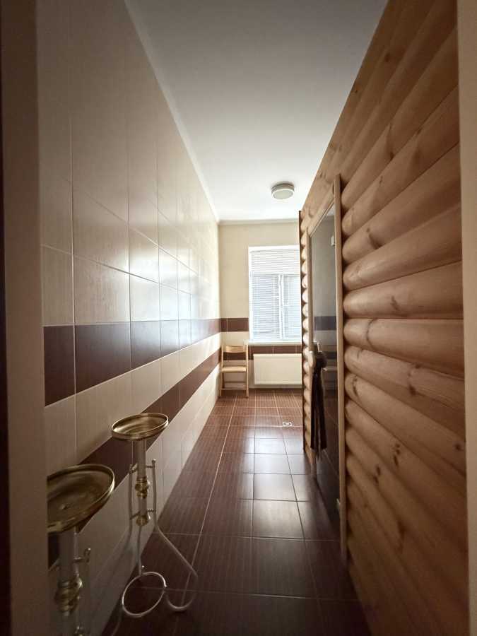 Продажа дома 427 м², Центральна
