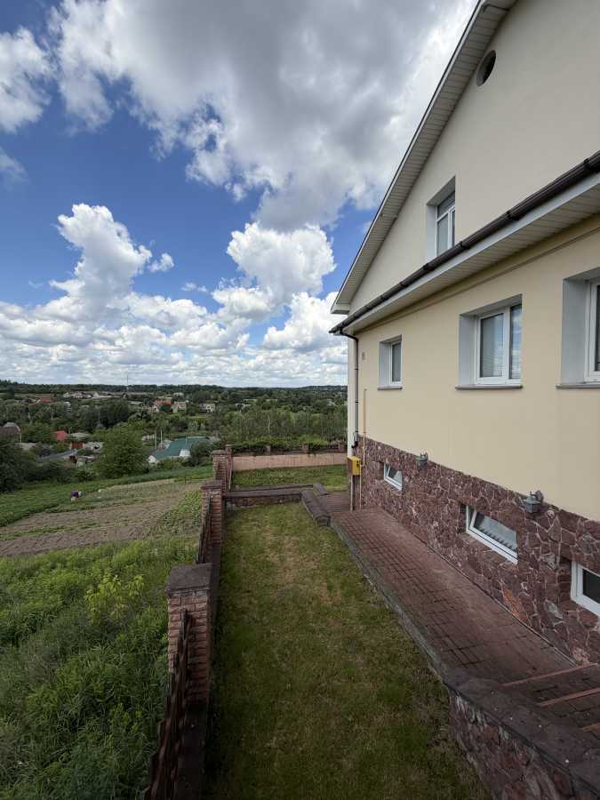 Продажа дома 427 м², Центральна