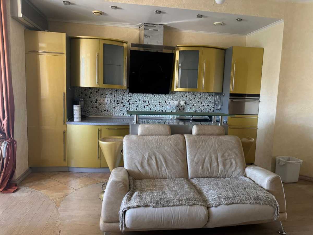 Аренда 3-комнатной квартиры 120 м², Вячеслава Черновола ул., 25
