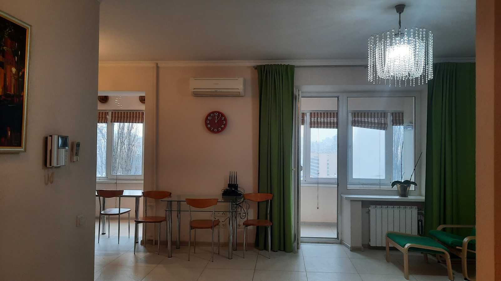 Продажа 2-комнатной квартиры 68 м², Печерский спуск, 8