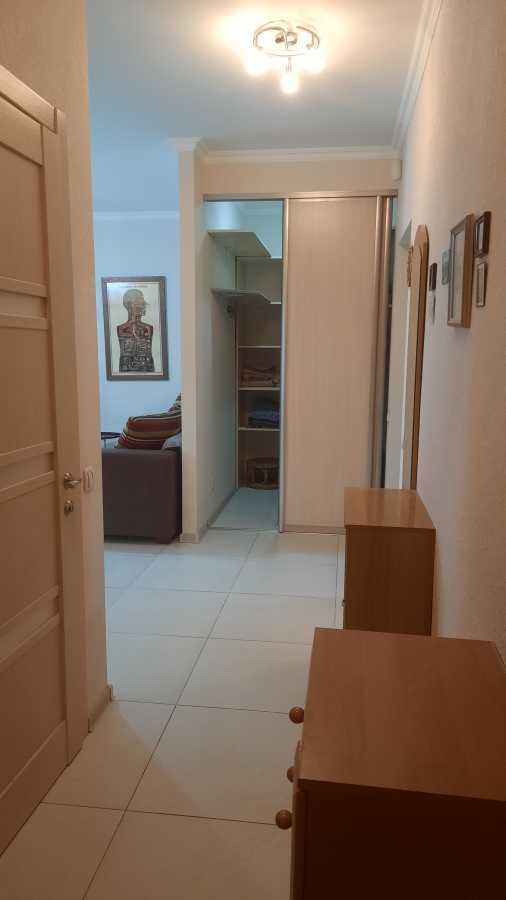 Продажа 2-комнатной квартиры 68 м², Печерский спуск, 8