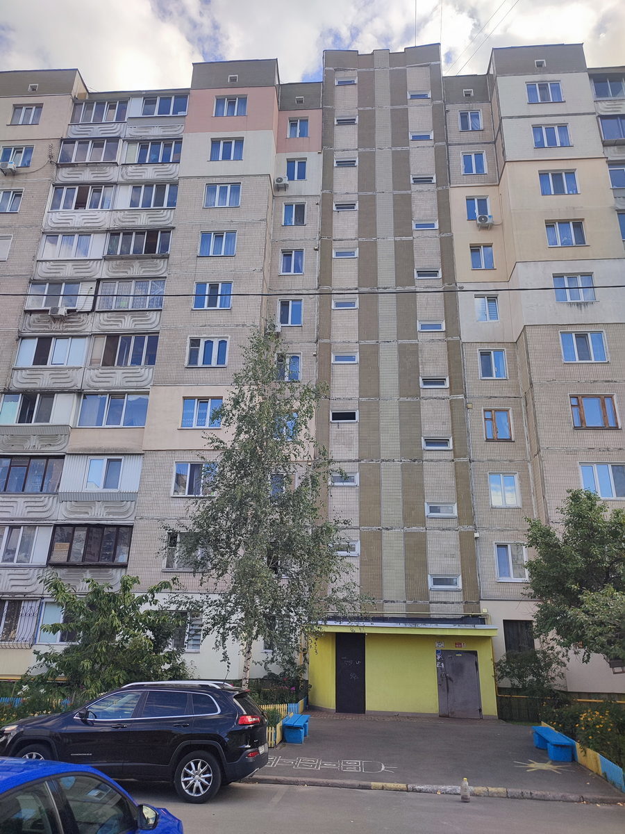 Аренда 3-комнатной квартиры 70 м², Драгоманова ул., 9