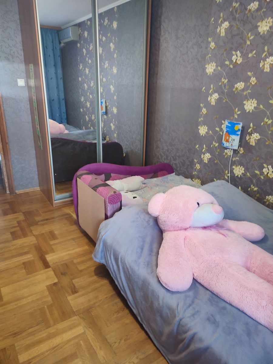 Аренда 3-комнатной квартиры 70 м², Драгоманова ул., 9