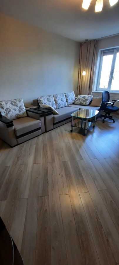 Аренда 1-комнатной квартиры 52 м², Иорданская ул., 1