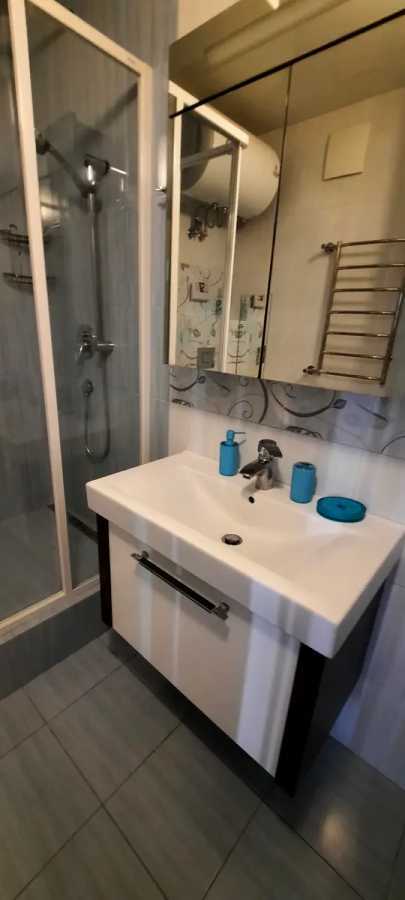 Аренда 1-комнатной квартиры 52 м², Иорданская ул., 1