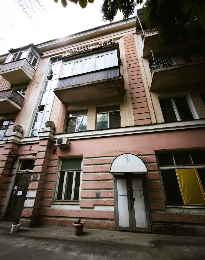 Продажа 2-комнатной квартиры 56 м², Кирилловская ул.