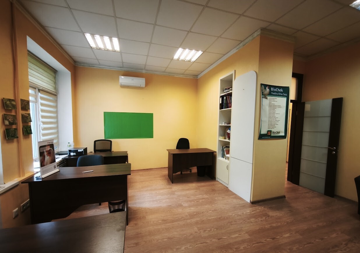 Продажа 2-комнатной квартиры 56 м², Кирилловская ул.