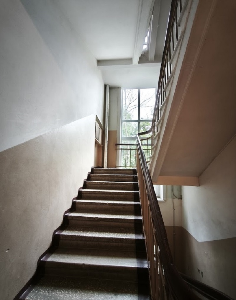 Продажа 2-комнатной квартиры 56 м², Кирилловская ул.