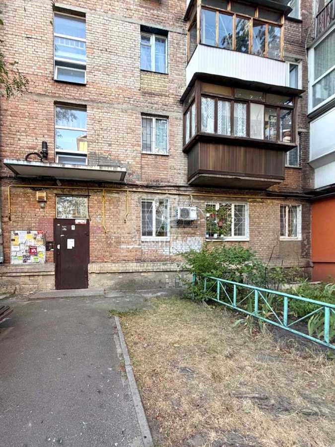 Продажа 3-комнатной квартиры 58.1 м², Уінстона Черчілля, 24
