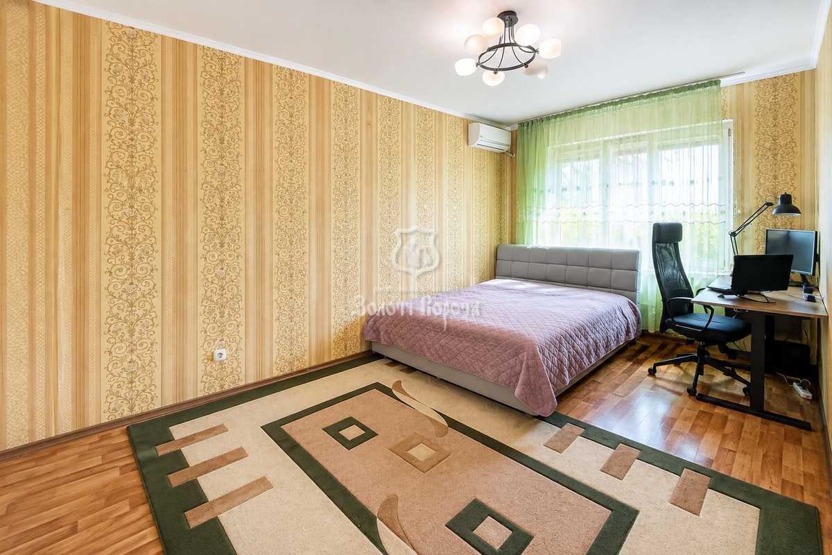 Продажа 2-комнатной квартиры 63.3 м², Михаила Максимовича ул., 7