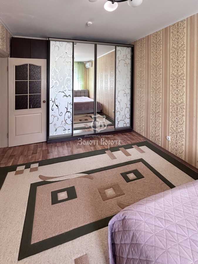 Продажа 2-комнатной квартиры 63.3 м², Михаила Максимовича ул., 7