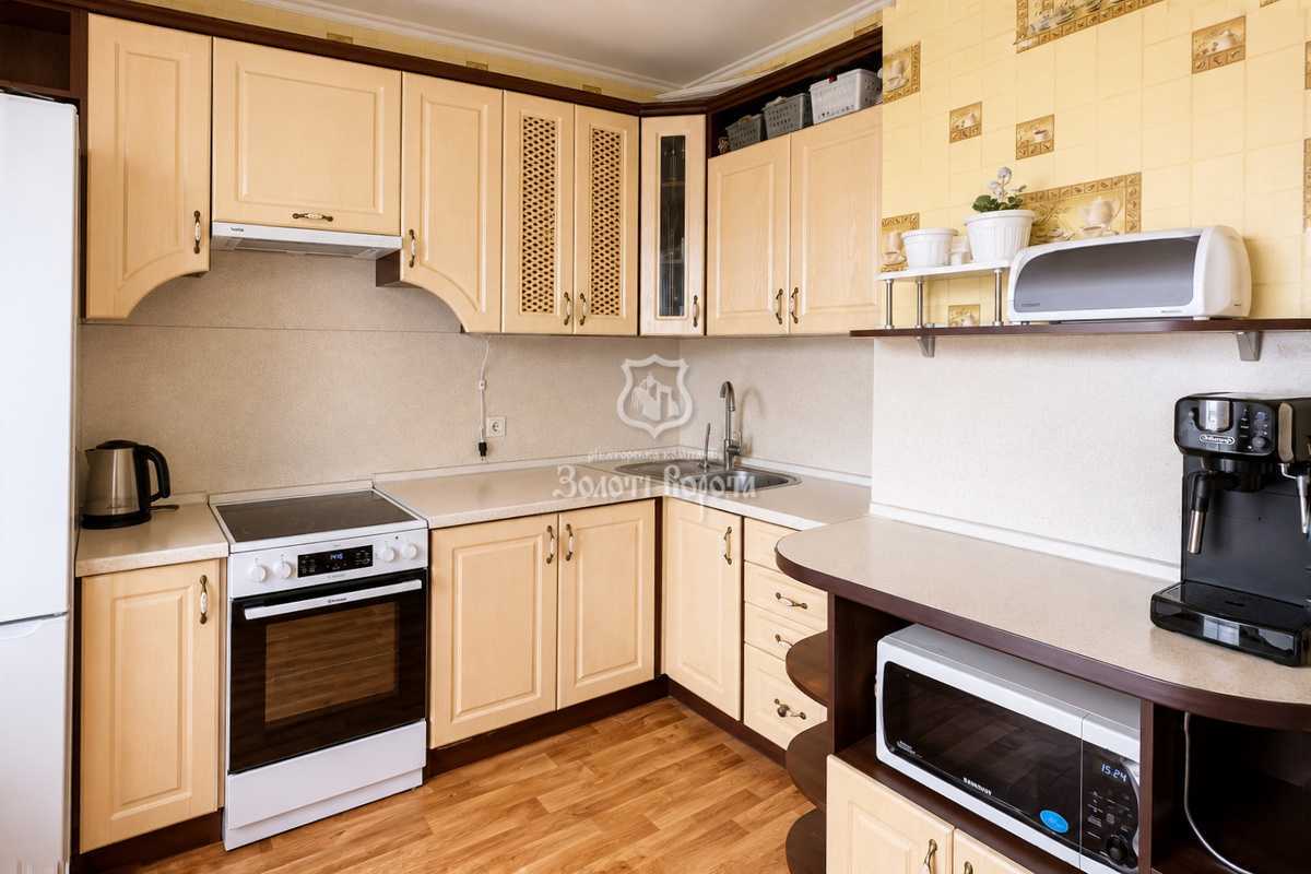 Продажа 2-комнатной квартиры 63.3 м², Михаила Максимовича ул., 7