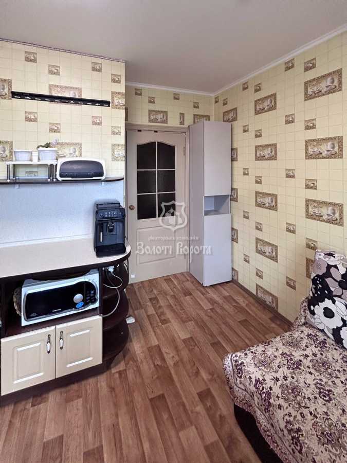 Продажа 2-комнатной квартиры 63.3 м², Михаила Максимовича ул., 7