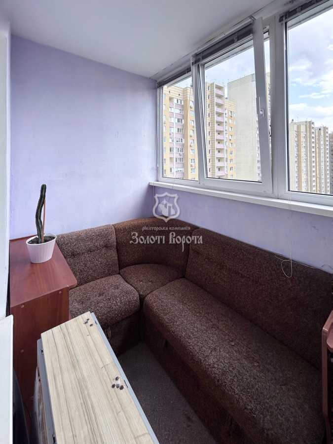 Продажа 2-комнатной квартиры 63.3 м², Михаила Максимовича ул., 7