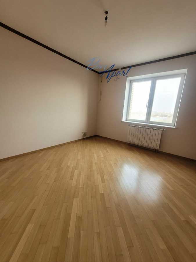Продаж 3-кімнатної квартири 116 м², Героїв Сталінграда просп., 6Б