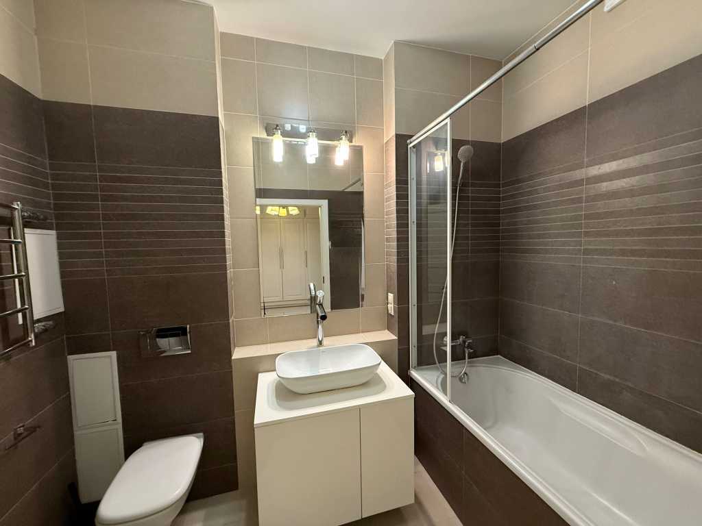 Оренда 1-кімнатної квартири 67 м², Євгена Коновальця вул., 44А