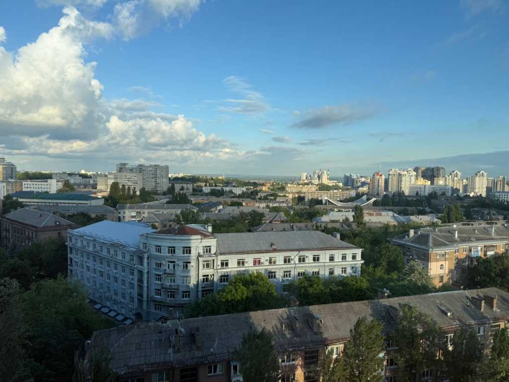 Оренда 1-кімнатної квартири 67 м², Євгена Коновальця вул., 44А