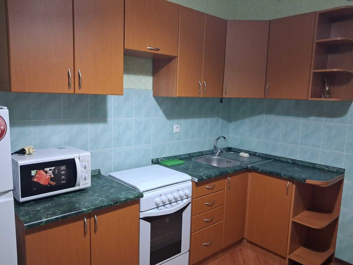 Аренда 1-комнатной квартиры 55 м², Днепровская наб., 26