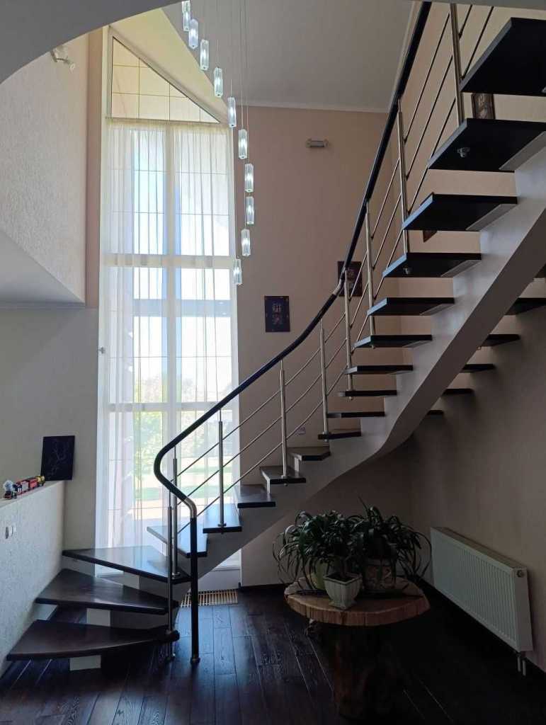 Продаж будинку 250.8 м², Сонячна, 2