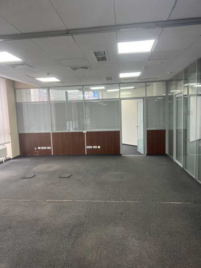 Аренда офиса 2357 м², Тараса Шевченко бул., 37/122