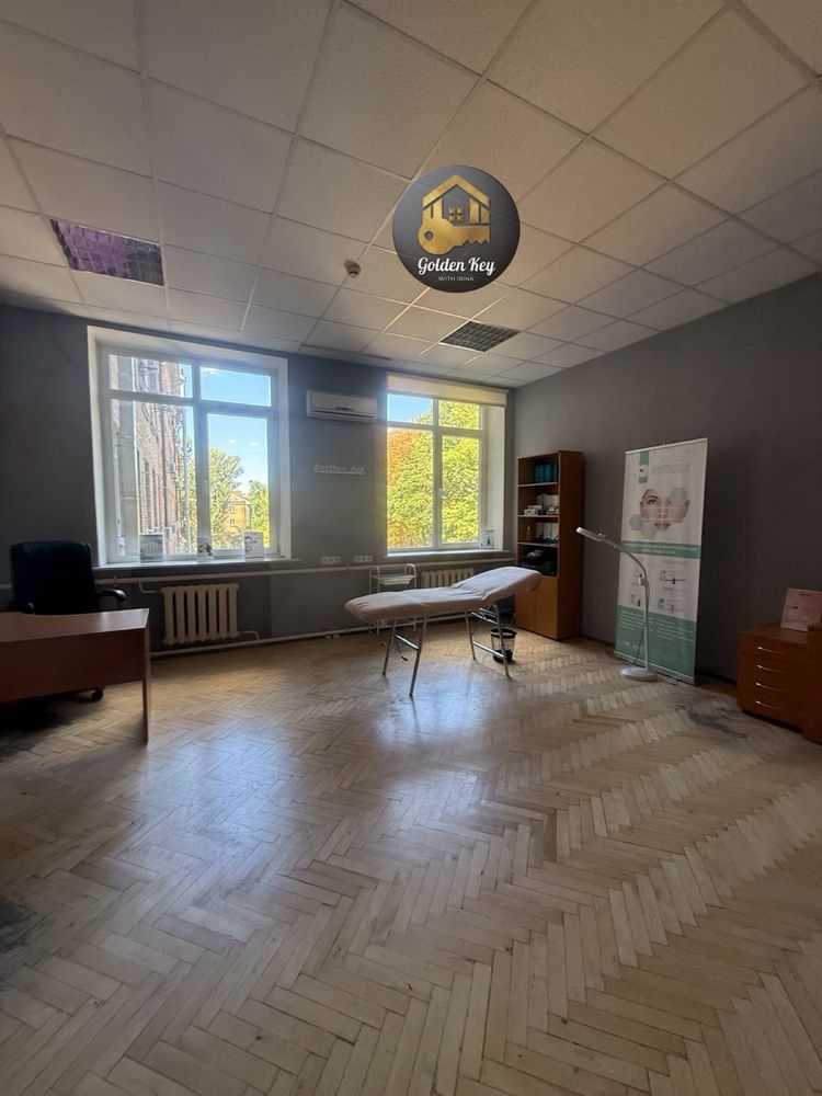 Аренда офиса 35.1 м², Евгения Коновальца ул., 31