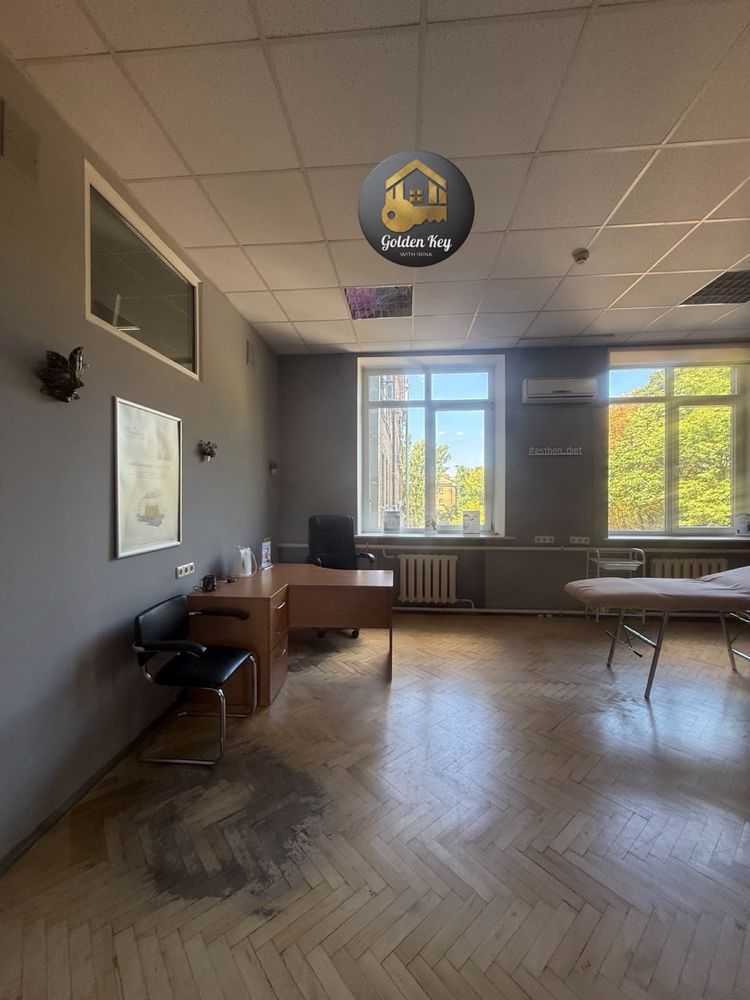 Аренда офиса 35.1 м², Евгения Коновальца ул., 31