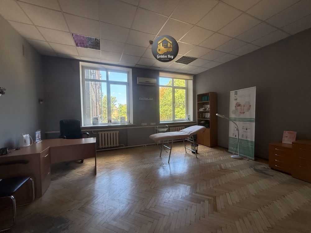 Аренда офиса 35.1 м², Евгения Коновальца ул., 31