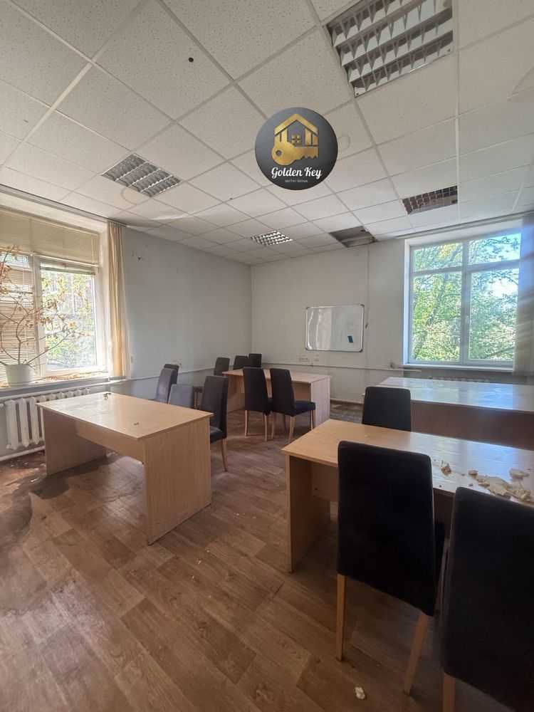 Аренда офиса 51.9 м², Евгения Коновальца ул., 31