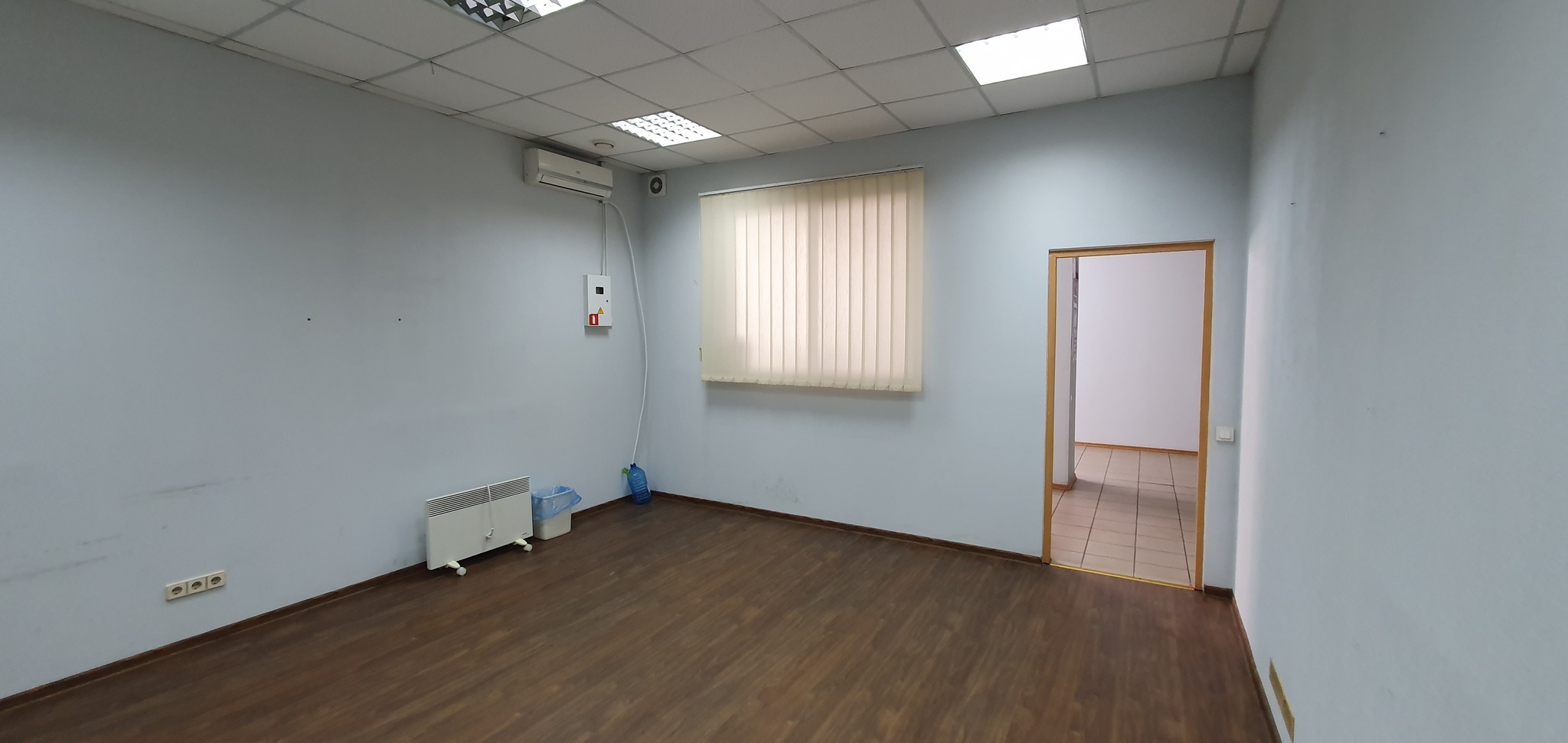 Оренда офісу 22 м², Лариси Руденко вул., 6А