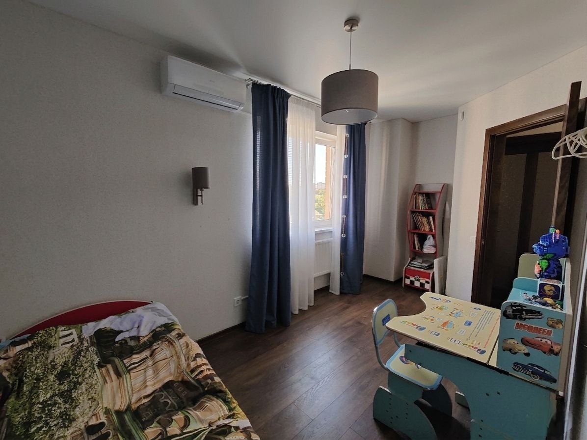Продаж будинку 340 м²
