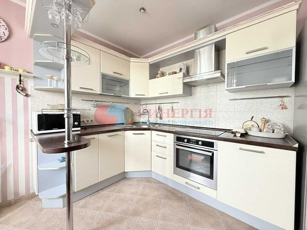 Продажа 2-комнатной квартиры 78 м², Макеевская ул., 8