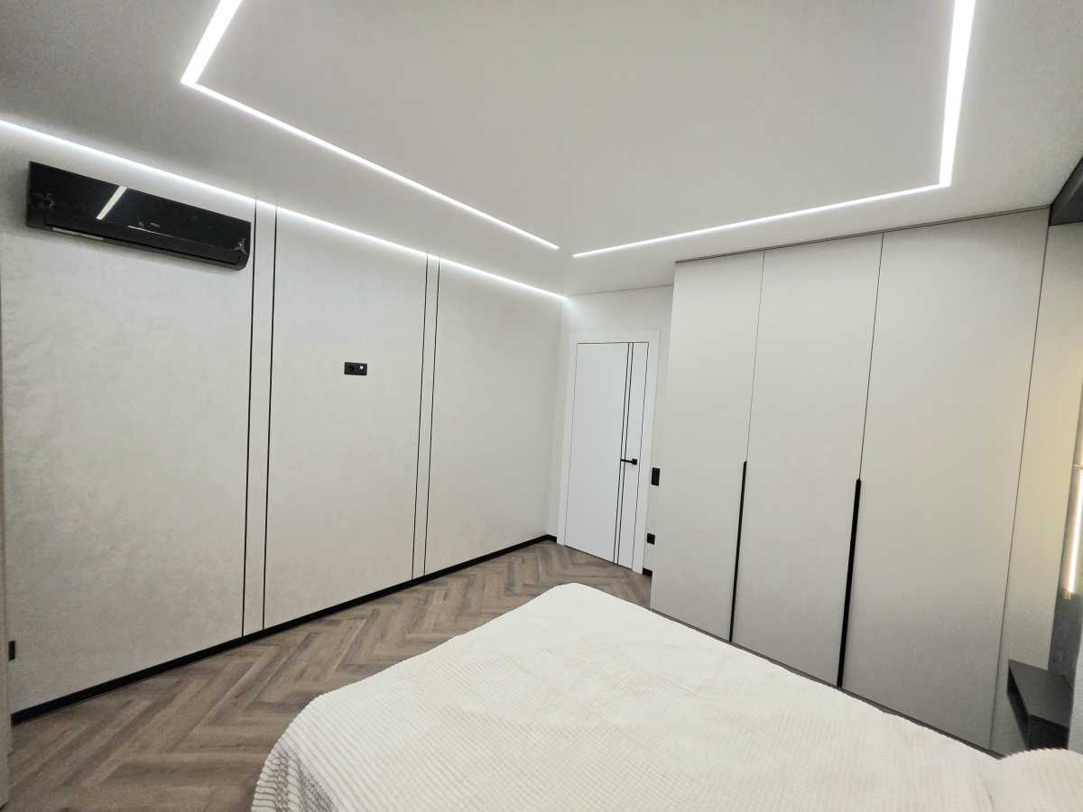 Продажа 1-комнатной квартиры 42 м², Михаила Максимовича ул., 24