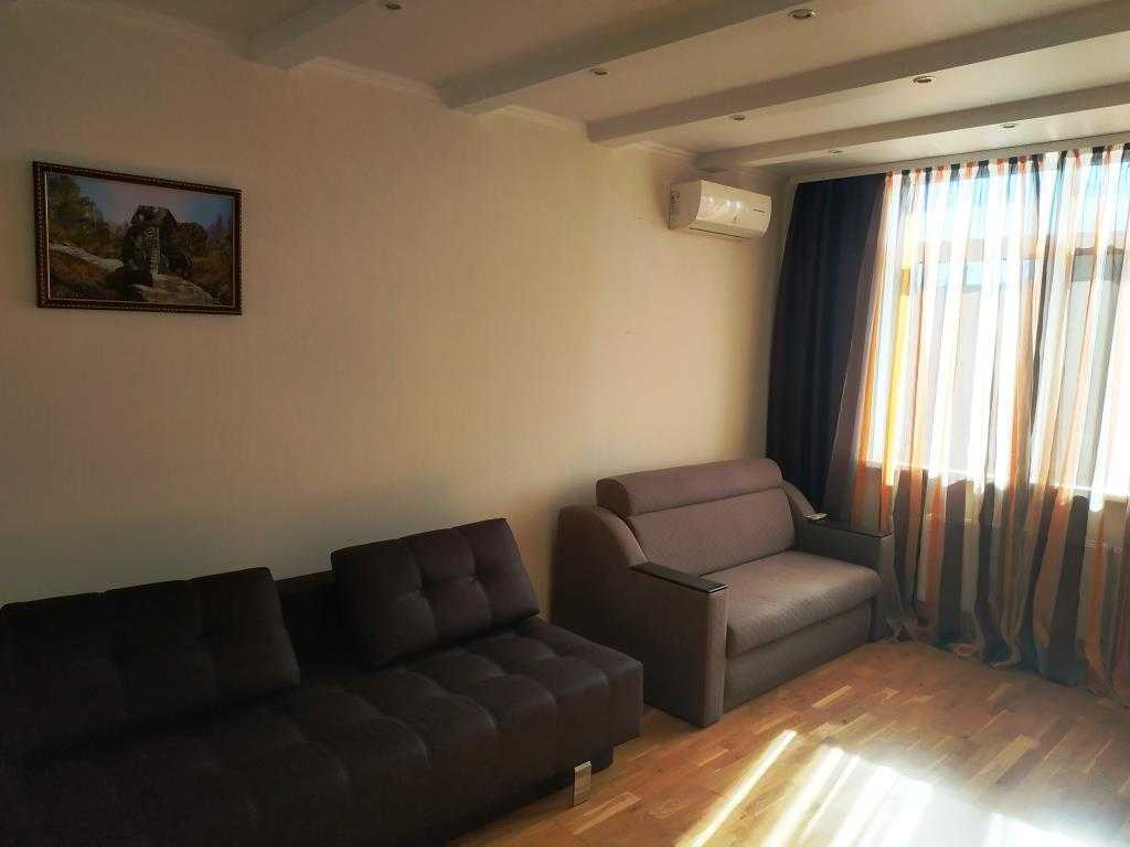 Оренда 2-кімнатної квартири 60 м², Сім'ї Кульженків вул., 35
